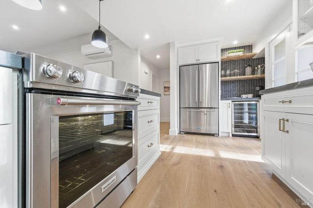 1123 Oak Ave, St. Helena, CA 94574