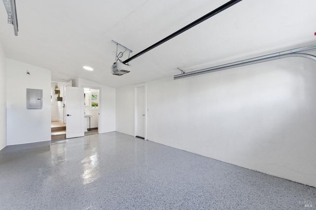 1123 Oak Ave, St. Helena, CA 94574