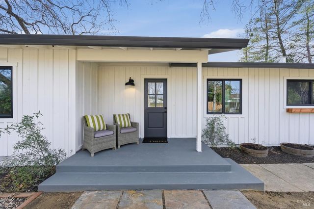 1123 Oak Ave, St. Helena, CA 94574