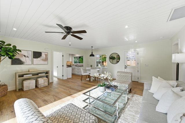 1123 Oak Ave, St. Helena, CA 94574