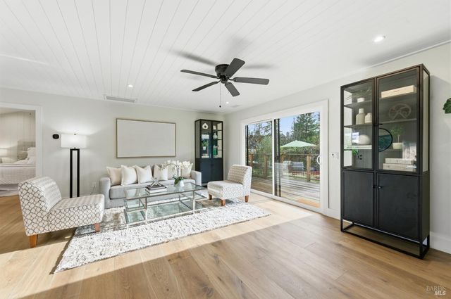 1123 Oak Ave, St. Helena, CA 94574