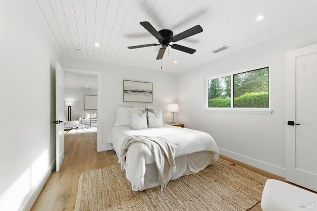 1123 Oak Ave, St. Helena, CA 94574