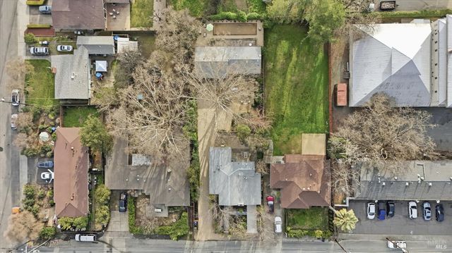 1123 Oak Ave, St. Helena, CA 94574