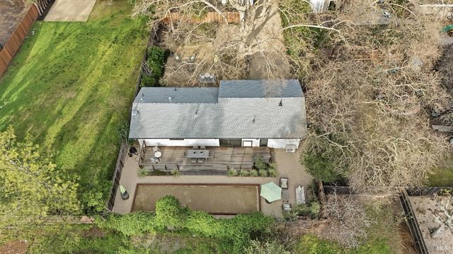 1123 Oak Ave, St. Helena, CA 94574