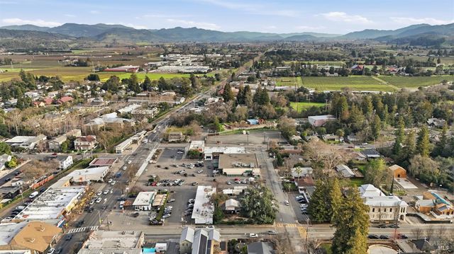 1123 Oak Ave, St. Helena, CA 94574