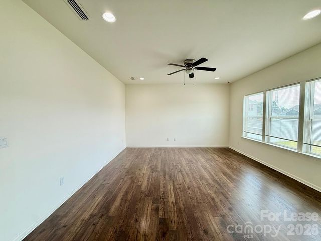 4909 Grace View Drive, Pineville, NC 28134