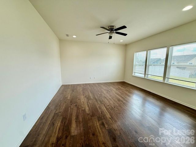 4909 Grace View Drive, Pineville, NC 28134