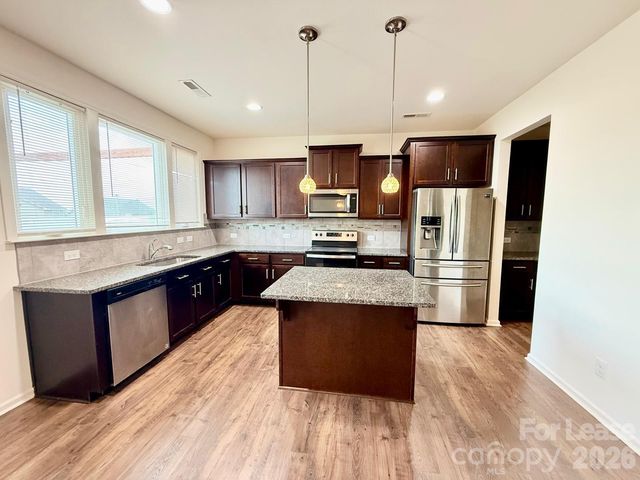4909 Grace View Drive, Pineville, NC 28134