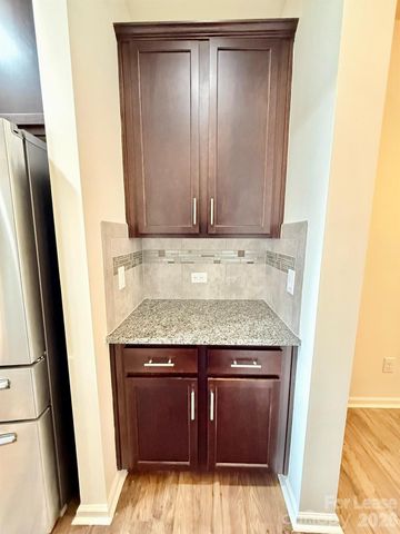 4909 Grace View Drive, Pineville, NC 28134