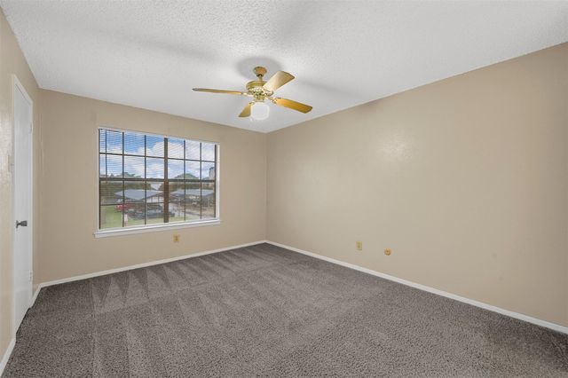 14800 Enterprise Drive 22D, Farmers Branch, TX 75234