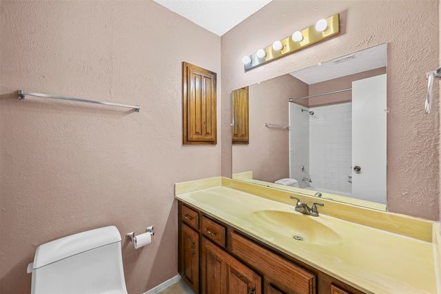 14800 Enterprise Drive 22D, Farmers Branch, TX 75234