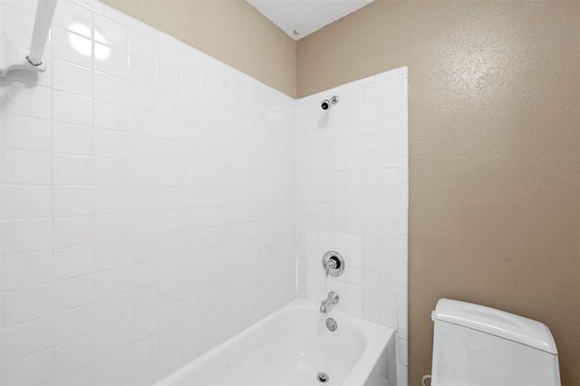 14800 Enterprise Drive 22D, Farmers Branch, TX 75234