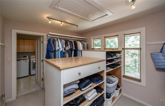 1101 S 45th Court, West Des Moines, IA 50265