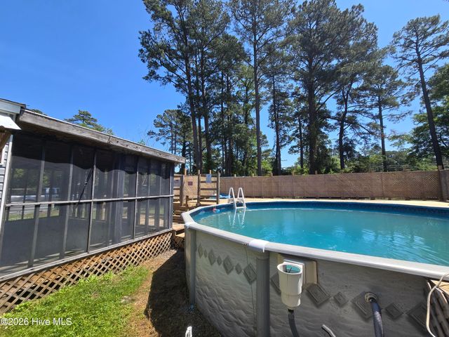 1018 Karen Drive, New Bern, NC 28562