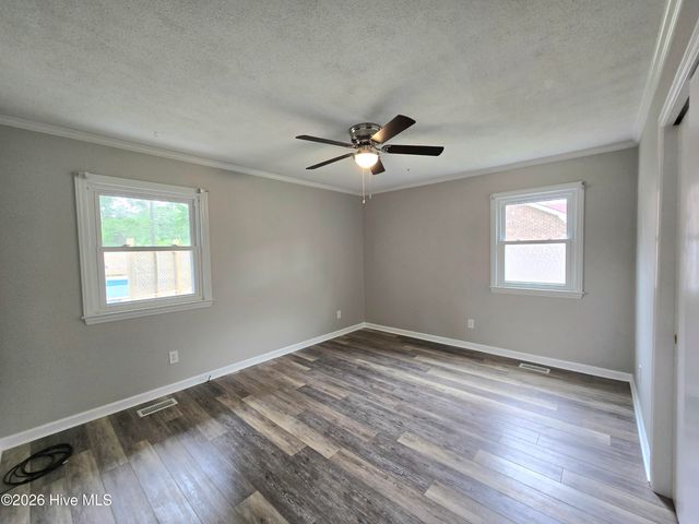 1018 Karen Drive, New Bern, NC 28562