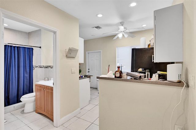 526 NW 15TH Way, Fort Lauderdale, FL 33311