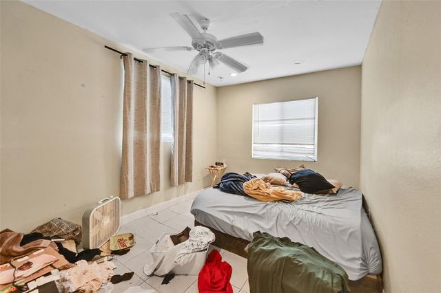 526 NW 15TH Way, Fort Lauderdale, FL 33311