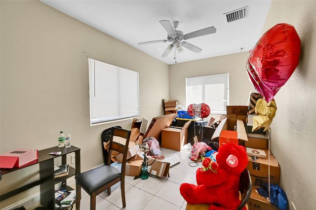 526 NW 15TH Way, Fort Lauderdale, FL 33311
