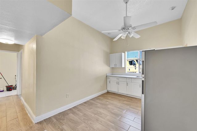 526 NW 15TH Way, Fort Lauderdale, FL 33311