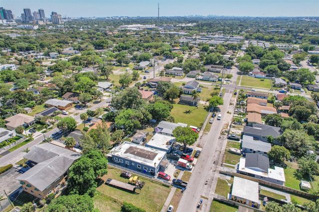 526 NW 15TH Way, Fort Lauderdale, FL 33311