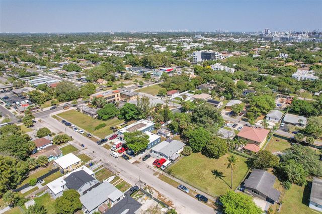 526 NW 15TH Way, Fort Lauderdale, FL 33311