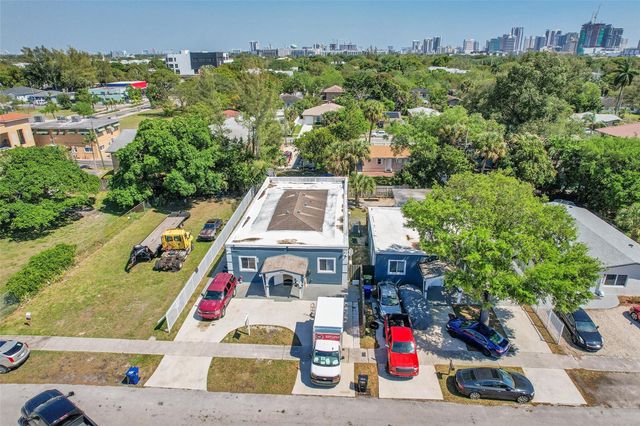 526 NW 15TH Way, Fort Lauderdale, FL 33311