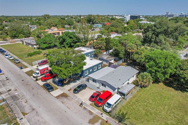 526 NW 15TH Way, Fort Lauderdale, FL 33311