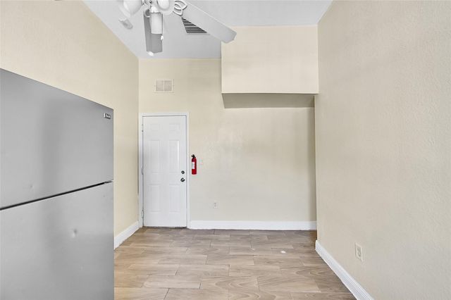 526 NW 15TH Way, Fort Lauderdale, FL 33311