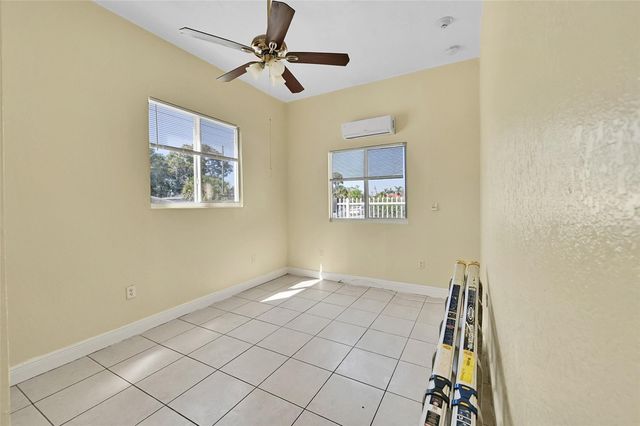 526 NW 15TH Way, Fort Lauderdale, FL 33311