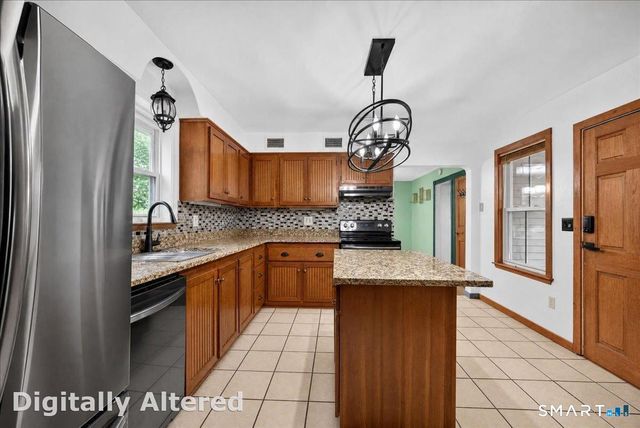 210 Maple Avenue, Montville, CT 06382