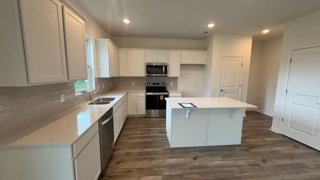 3265 Barrel Oak Pass, Columbia, TN 38401