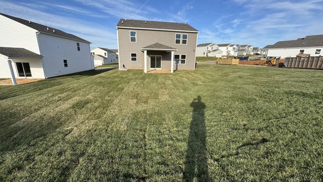 3265 Barrel Oak Pass, Columbia, TN 38401