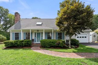 192 Winding Cove Rd, Barnstable, MA 02648
