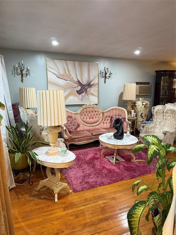 13639 220th Place, Laurelton, NY 11413