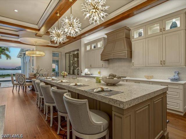 17412 Via Lugano CT, Miromar Lakes, FL 33913