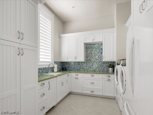 17412 Via Lugano CT, Miromar Lakes, FL 33913