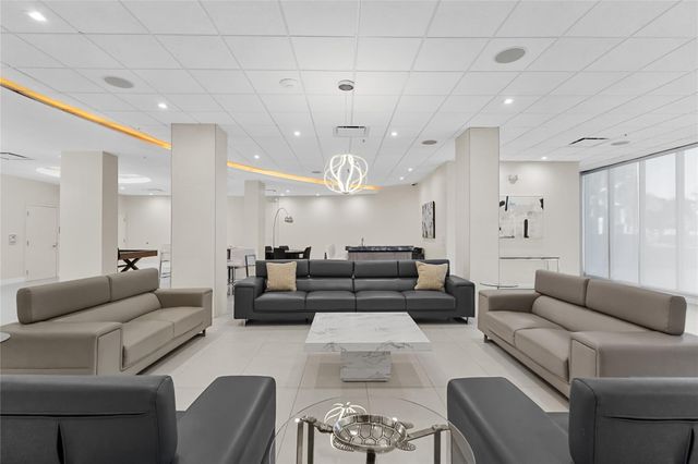 3001 S Ocean Drive 727, Hollywood, FL 33019