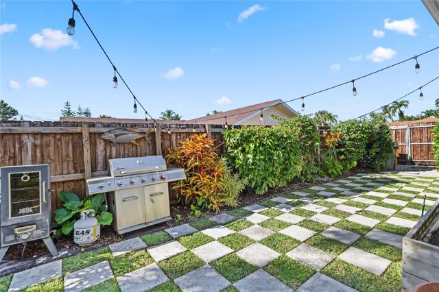 491 NW 13th Drive, Boca Raton, FL 33486