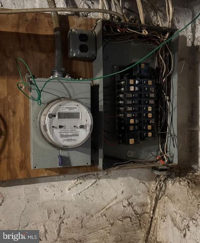 530 N 35TH ST, Philadelphia, PA 19104