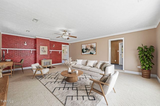 515 Poplar Street, Mount Carmel, TN 37645
