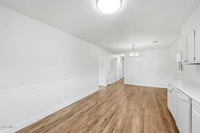 515 Poplar Street, Mount Carmel, TN 37645
