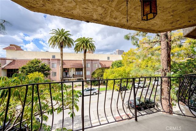 330 N Jackson Street 208, Glendale, CA 91206