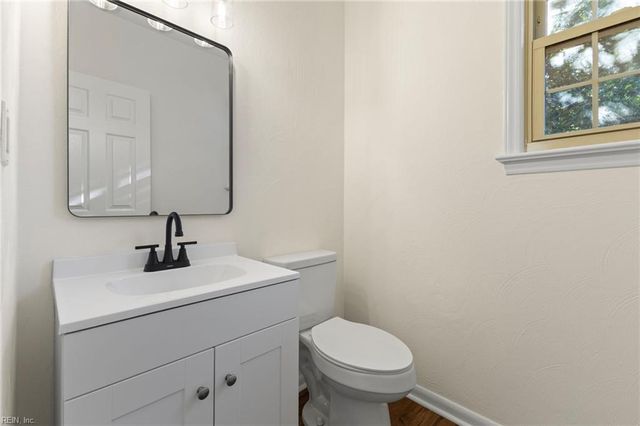 2800 Ashwood DR, Chesapeake, VA 23321