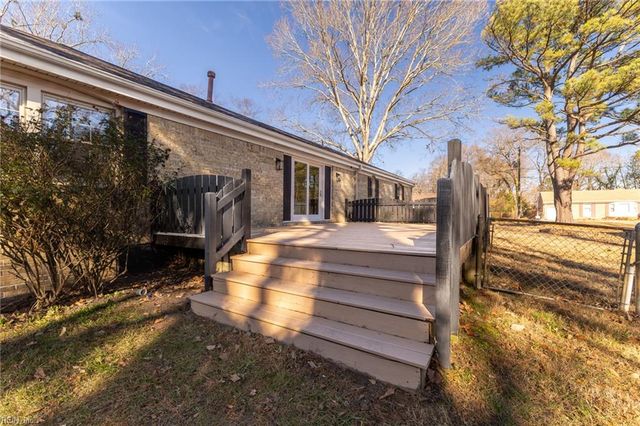 2800 Ashwood DR, Chesapeake, VA 23321