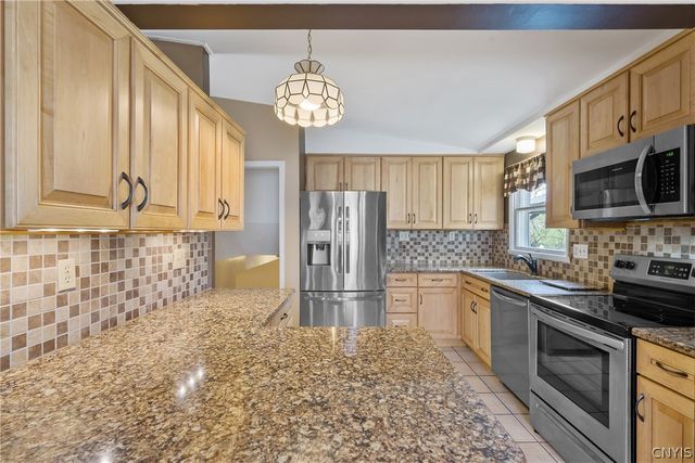 4985 Woodmark Drive, Clay, NY 13088