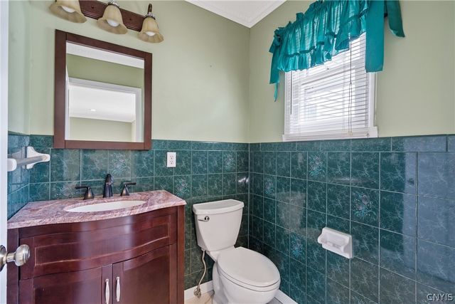 4985 Woodmark Drive, Clay, NY 13088