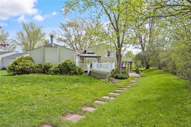 4985 Woodmark Drive, Clay, NY 13088