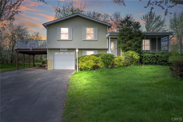 4985 Woodmark Drive, Clay, NY 13088