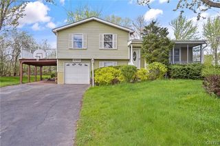 4985 Woodmark Drive, Clay, NY 13088