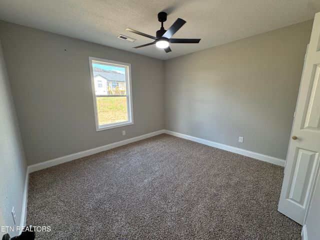 105 Anderson Rd, Sweetwater, TN 37874